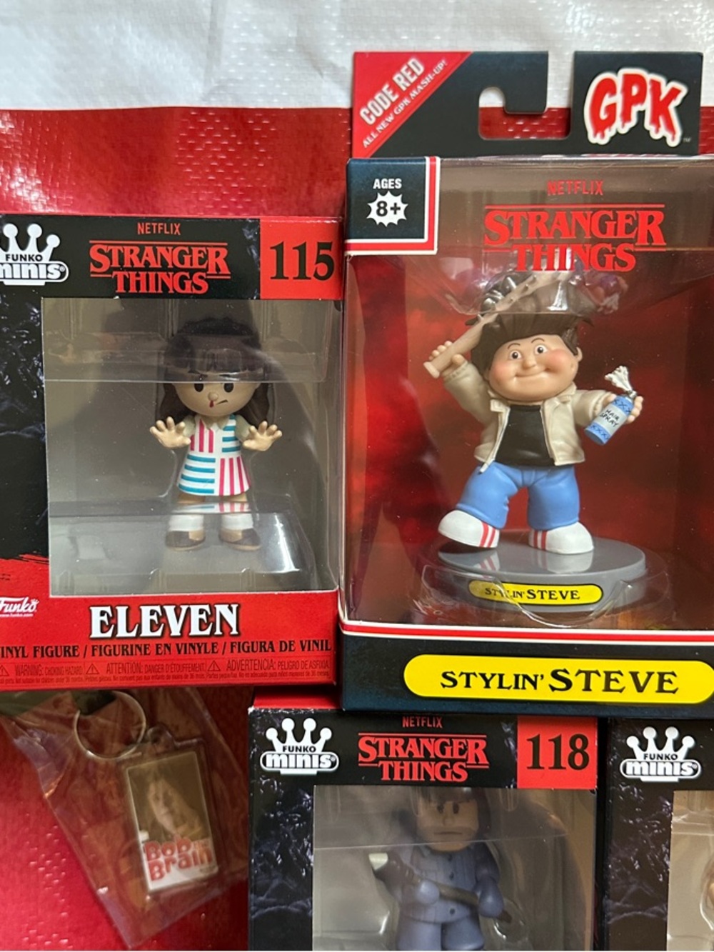 Stranger Things - bundle - Picture 2 of 16